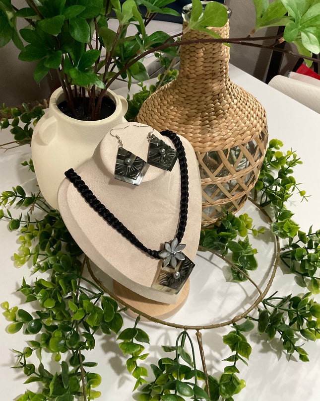 Diamond Pearl Shell Necklace Set