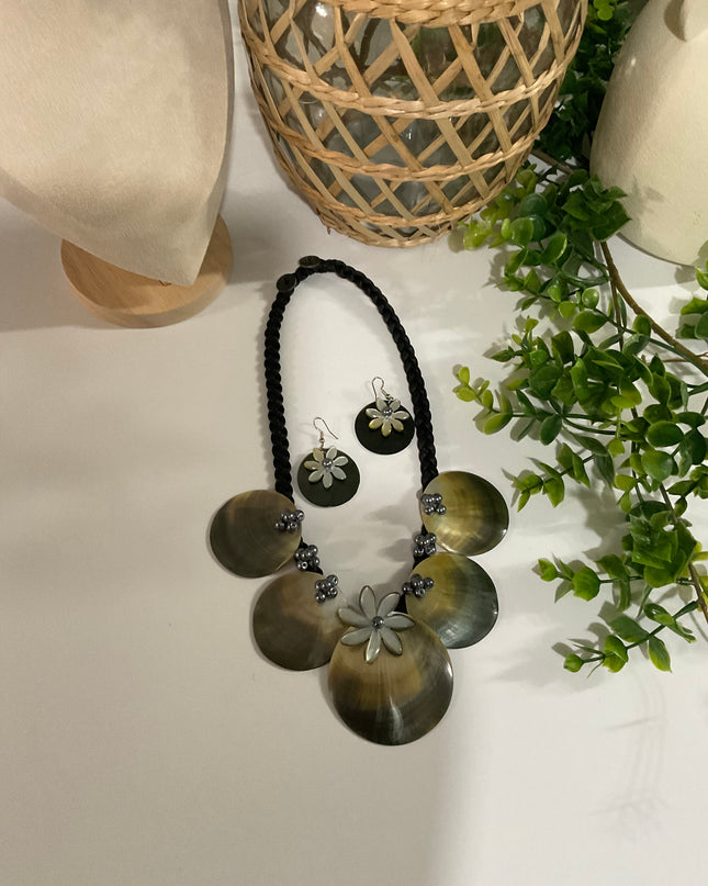 Mother of Pearl Flower Necklace & Earring Set