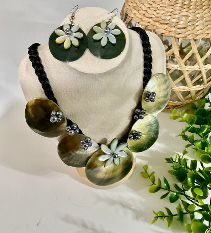 Mother of Pearl Flower Necklace & Earring Set