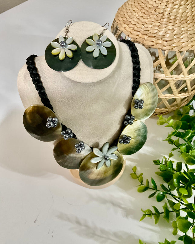 Mother of Pearl Flower Necklace & Earring Set