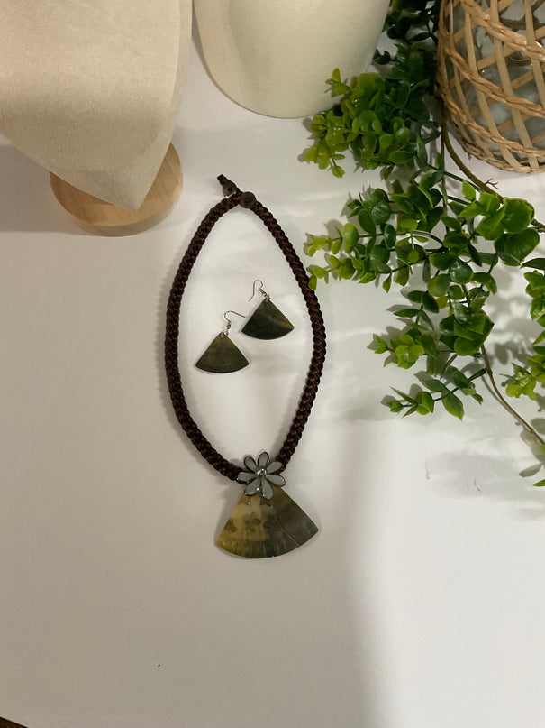 Handcrafted Fan Stone Necklace & Earring Set