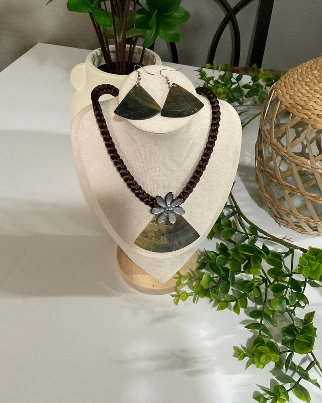 Handcrafted Fan Stone Necklace & Earring Set