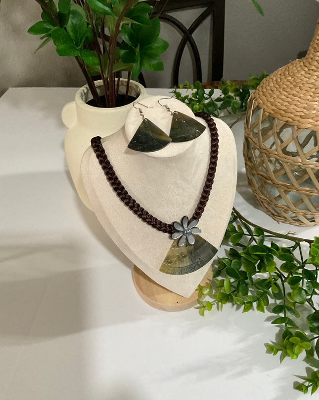 Handcrafted Fan Stone Necklace & Earring Set