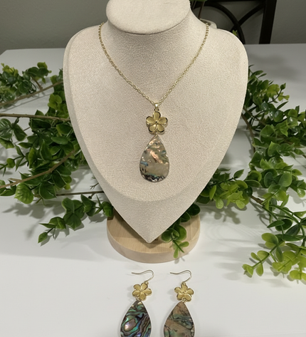 Island Blossom Teardrop Shell Jewelry Set