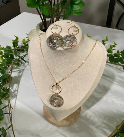 Island Spiral Shell Jewelry Set