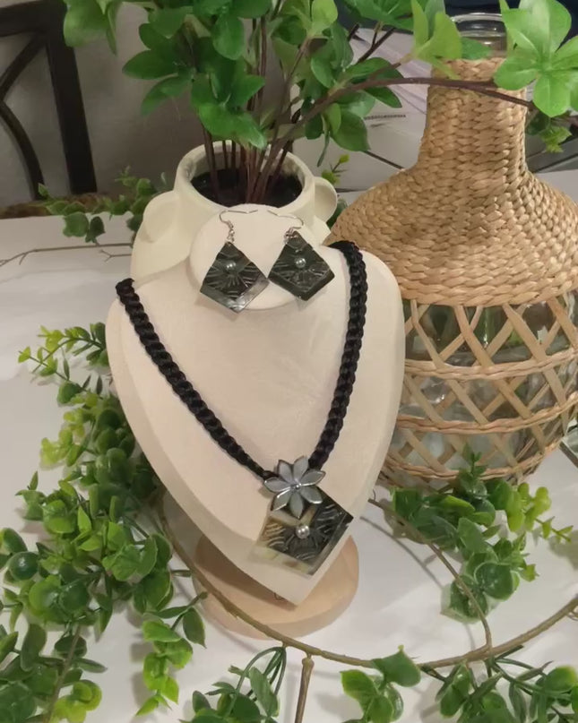 Diamond Pearl Shell Necklace Set